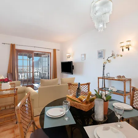 Апартаменты Gigantes Sea View *